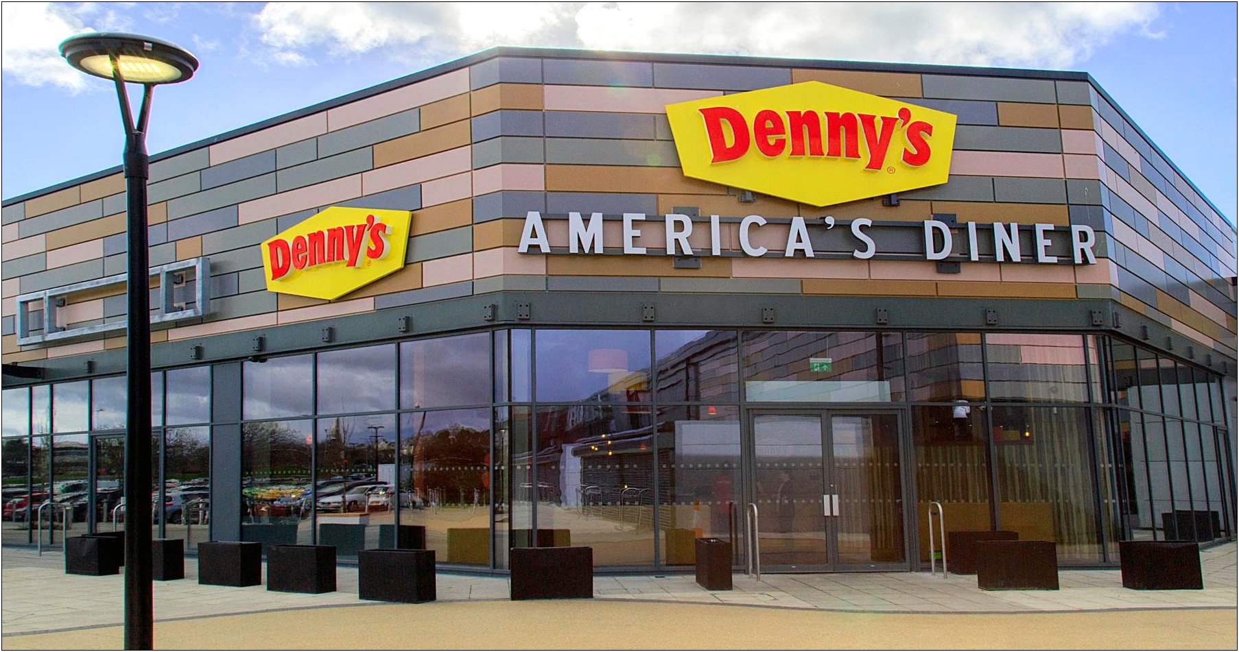 Denny's Diner Waiter Resume Description
