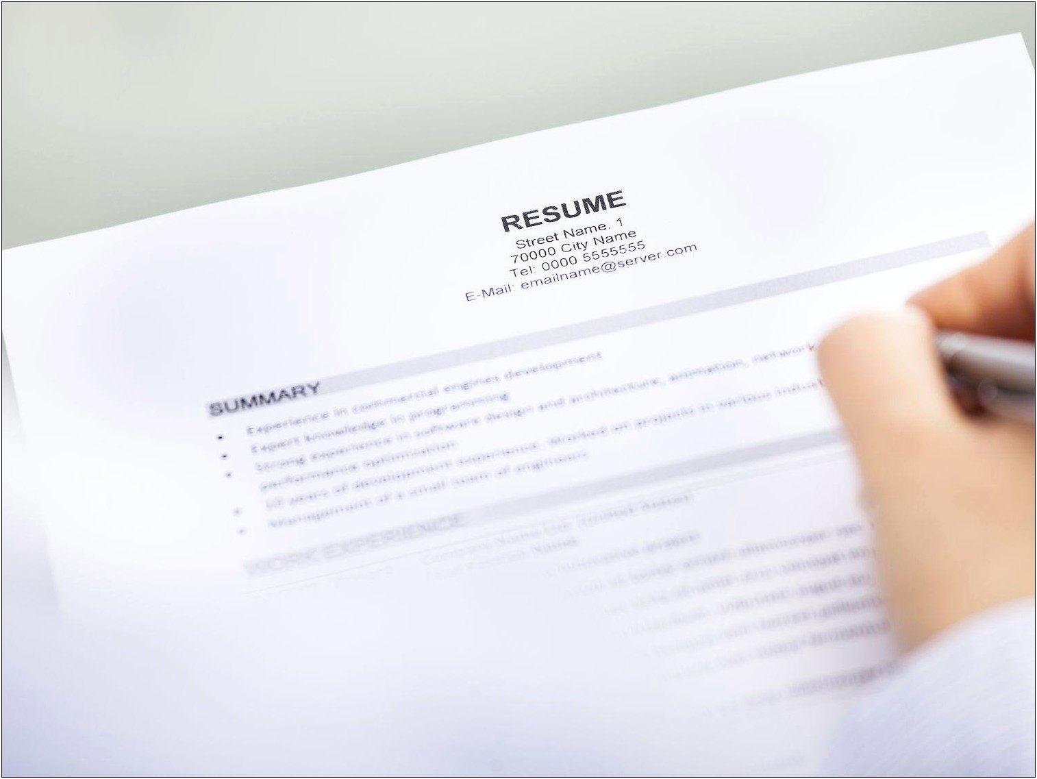 Should You Put Your Website On Resume